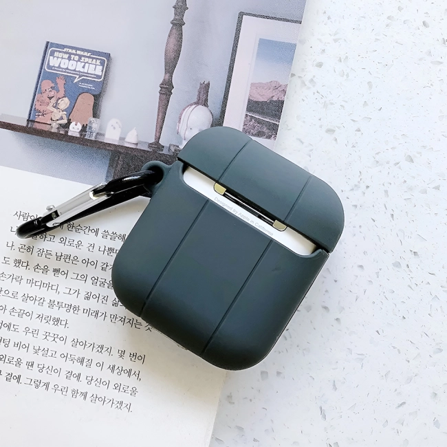 защитный кейс на наушники AirPods