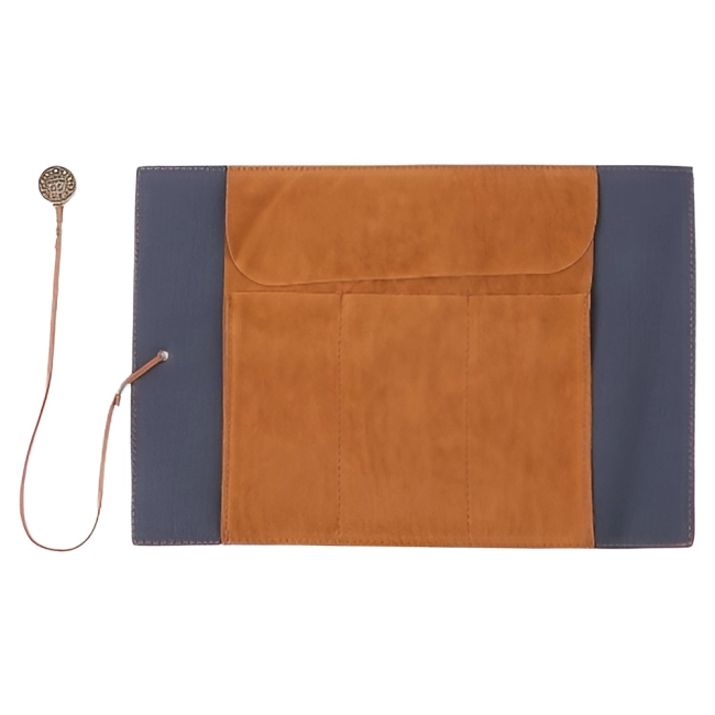 Пенал у вигляді карти