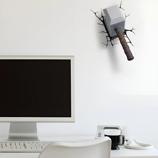 Настенный светильник молот