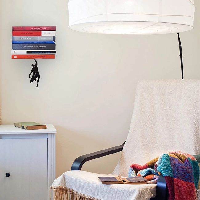 настінна книжкова полиця