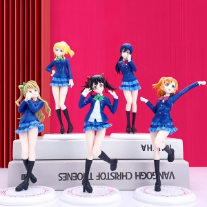 Фигурки в виде девушек