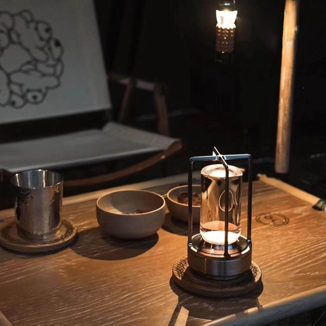 беспроводной настольный светильник