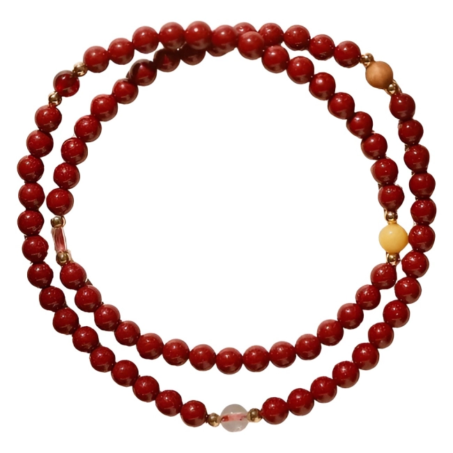 Браслет из бусин для руки