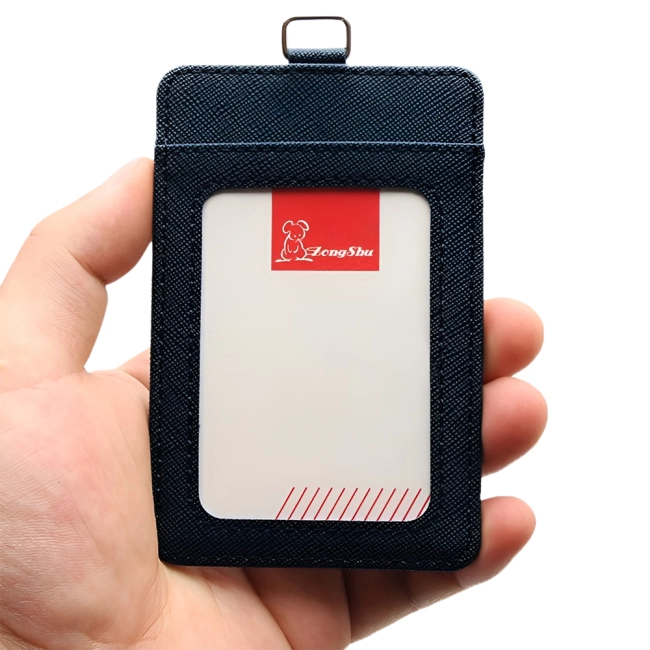 чехол на пропуск с ретрактором