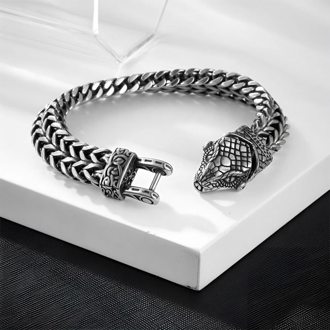 Браслет со змеей