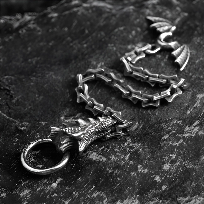 Браслет у вигляді дракона на руку