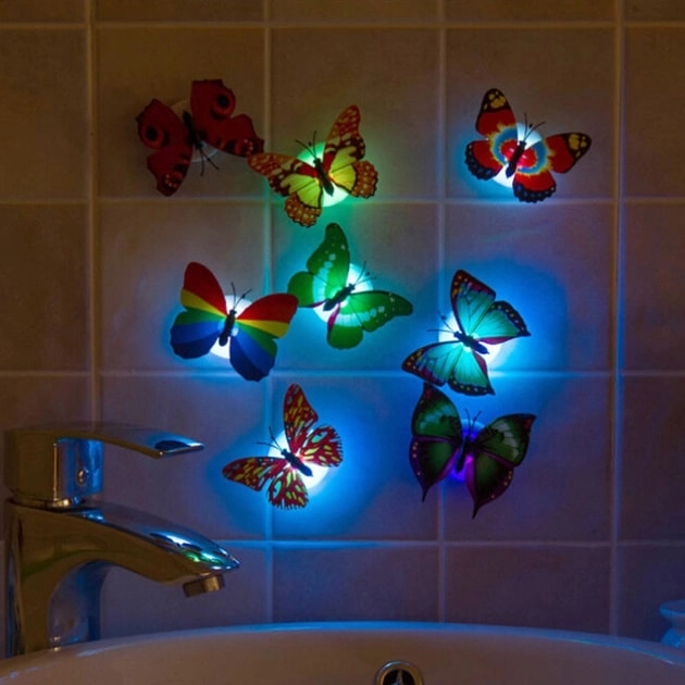 Нічник метелик