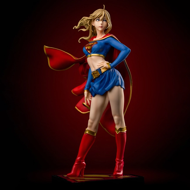 Фигурка Супергерл