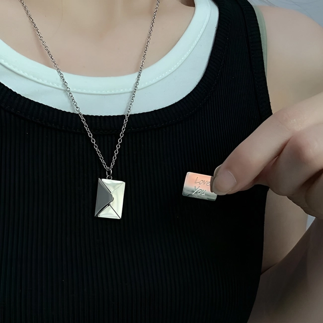 Підвіска конверт з листом