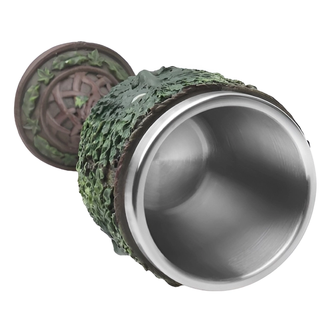 Келих-кубок з ніжкою