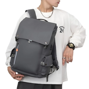 Чоловічий рюкзак з кишенями рюкзак з кишенями