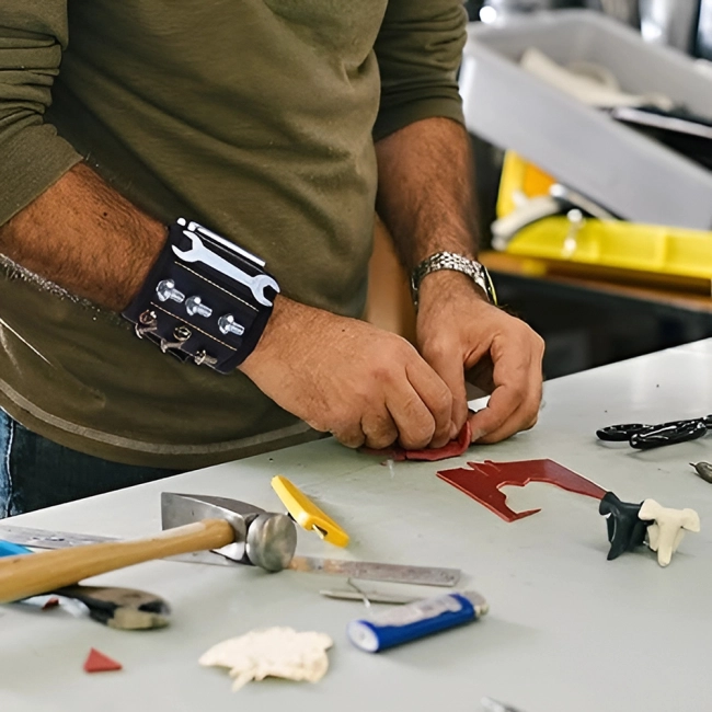 Браслет на магніті для шурупів