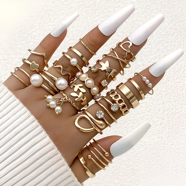набір жіночих каблучок