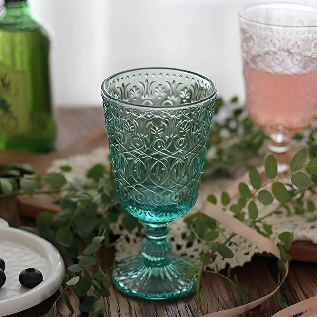 бокал из цветного стекла