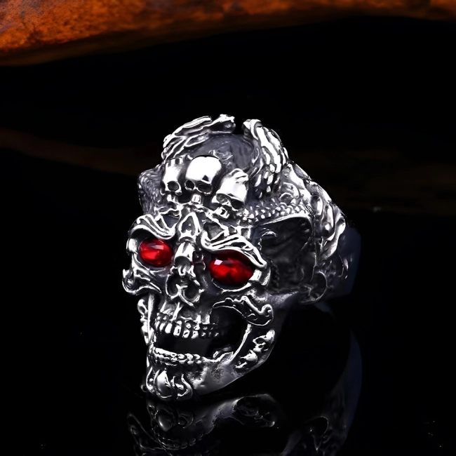 Кільце з черепом на палець