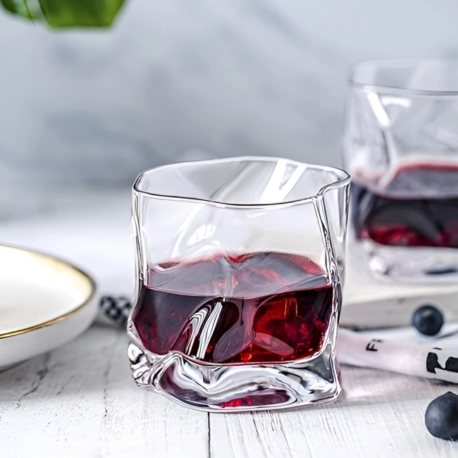 фигурный стакан для напитков