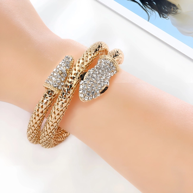 Женский браслет змея