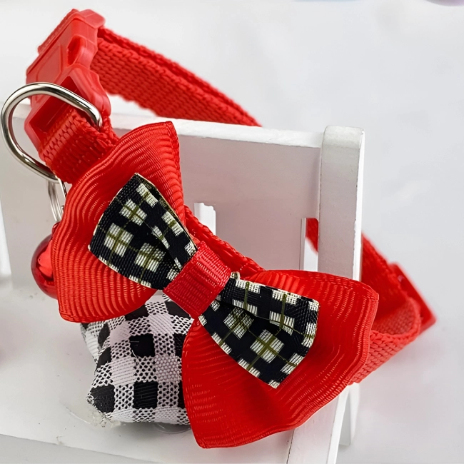 Нашийник для кота з метеликом