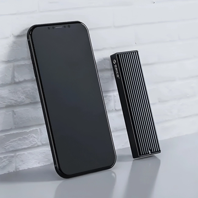 карман для жестких дисков SSD