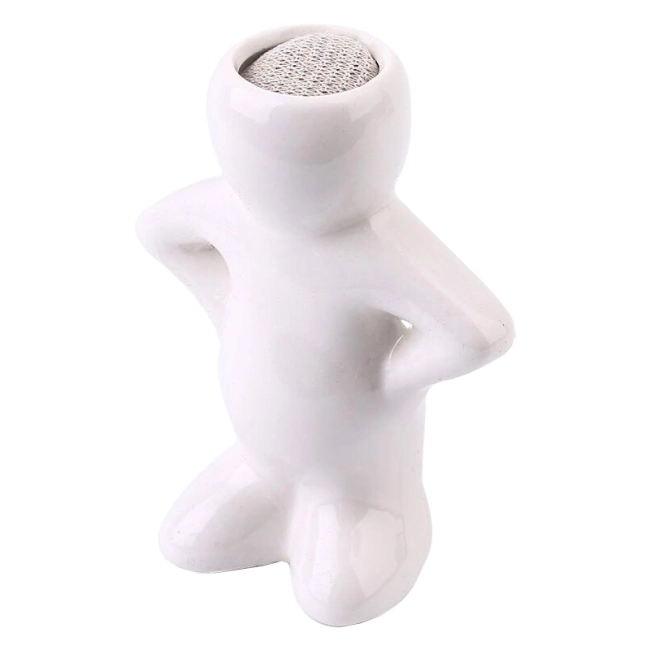 фигурка с растущей травой