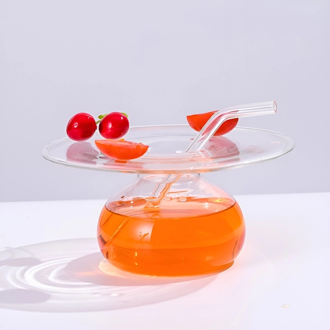 бокал с подносом