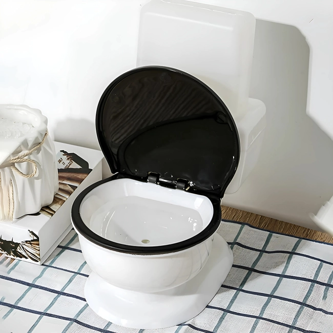 Поїлка у вигляді унітазу для котів