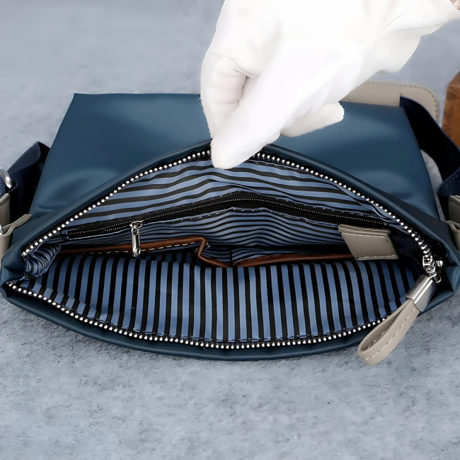 мужская сумка с длинной ручкой