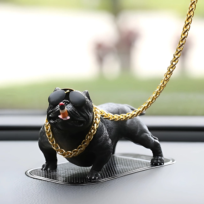 Фигурка в машину бульдог