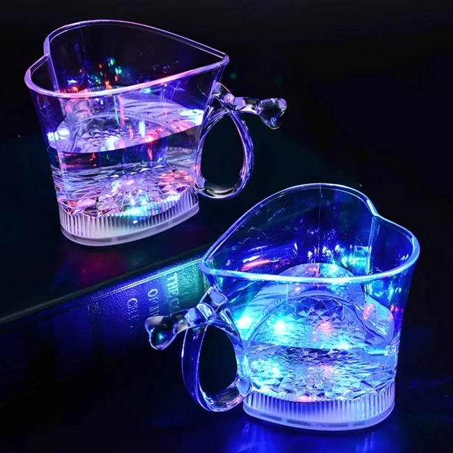 кружка с подсветкой от воды