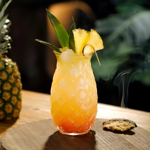 Стакан з ананасом під напої Стакан з ананасом