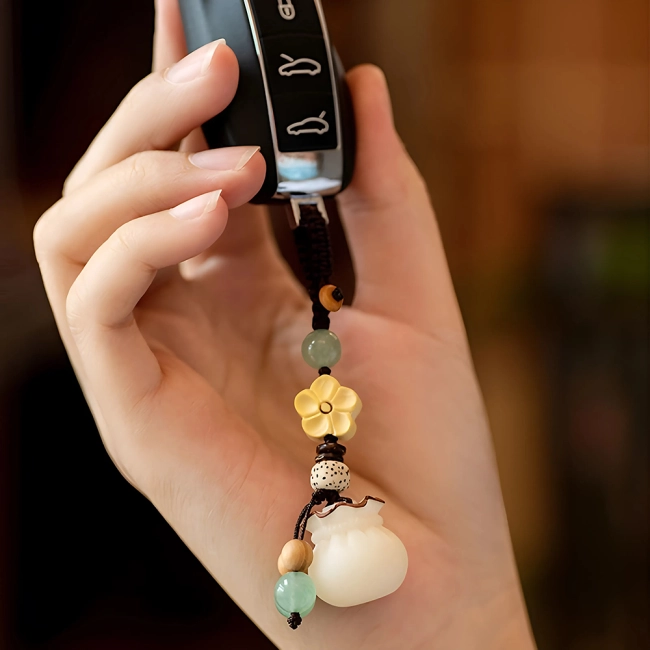 брелок для ключей из бусин