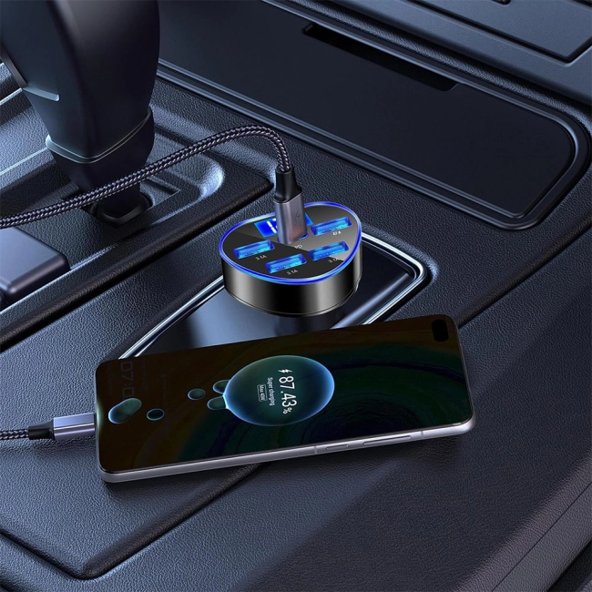 Зарядное устройство в машину