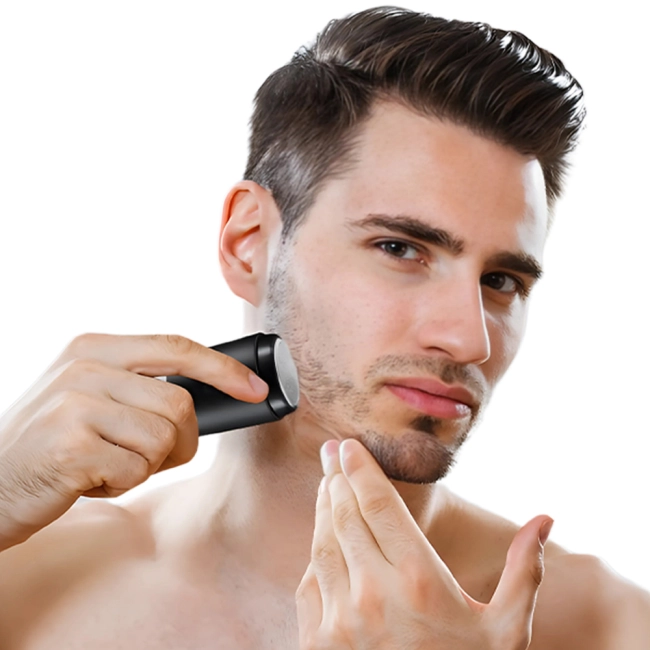 Чоловіча електрична мінібритва,