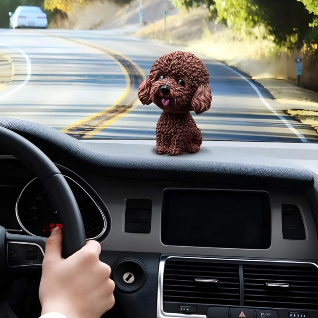 Фигурка собаки в машину