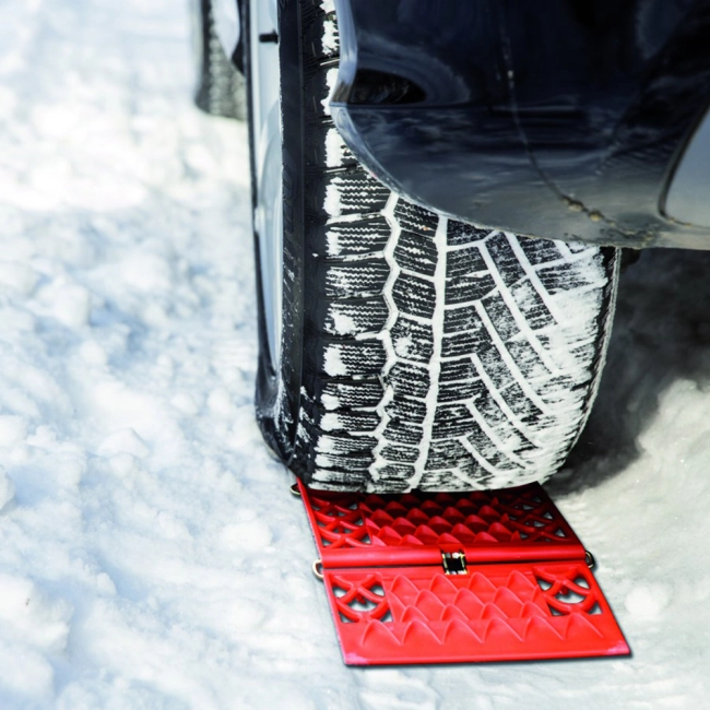 Противоскользящий коврик для колес