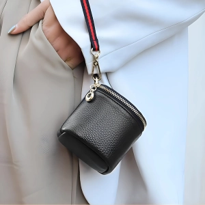 Маленькая косметичка на сумку