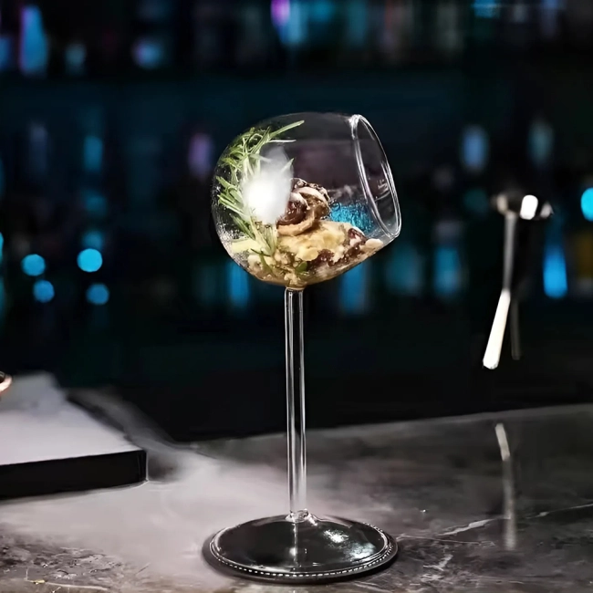 нахилений келих