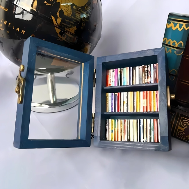 мини-книжная полка