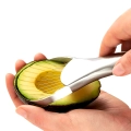 інструмент для чищення авокадо