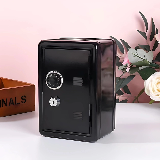 копилка с ключом