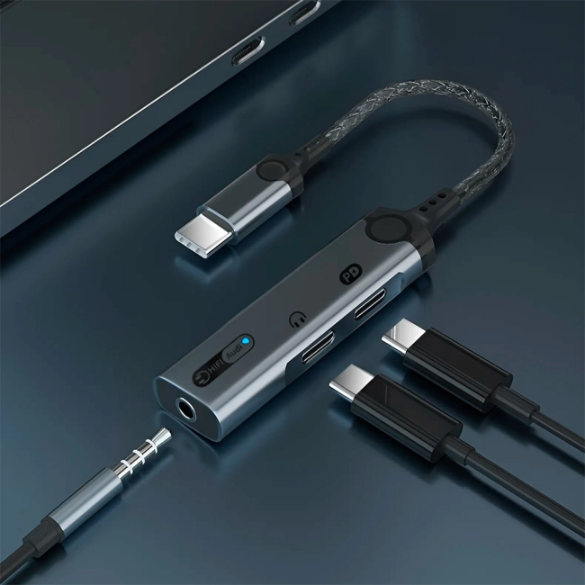 адаптер для наушников и телефона