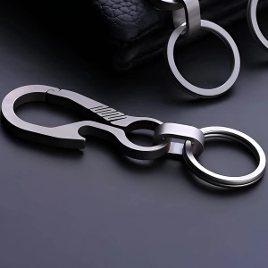 брелок с открывашкой на ключи