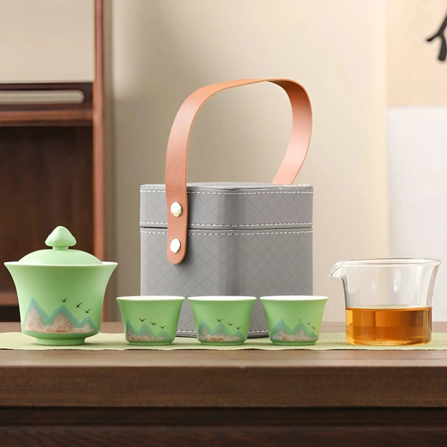 Набір посуду для чаю