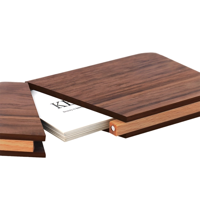 деревянный кардхолдер