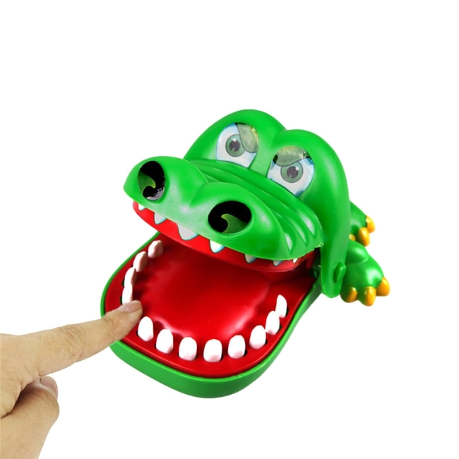 крокодил с больными зубами