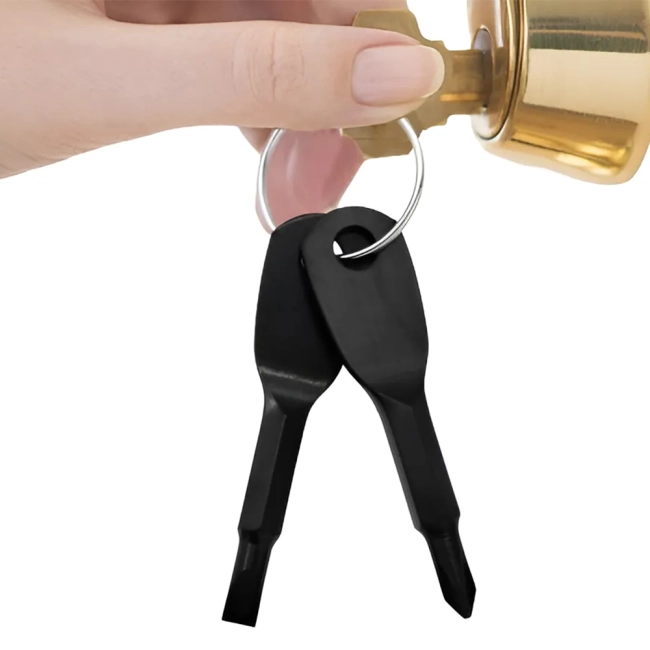 Брелок с отвертками