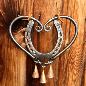 Прикраса підкова з серцем для дверей украшение подкова с сердцем