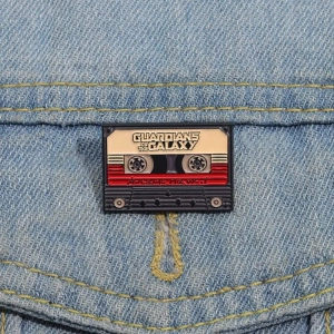 значок кассета