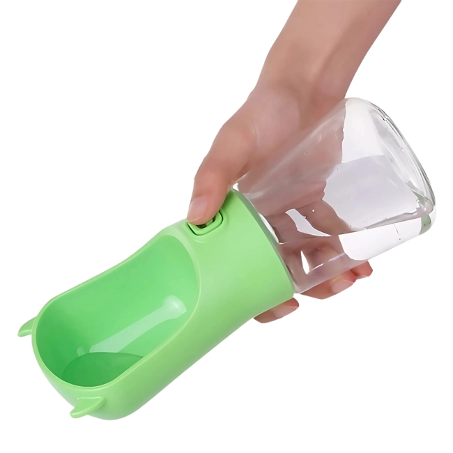 бутылка с поилкой для собак