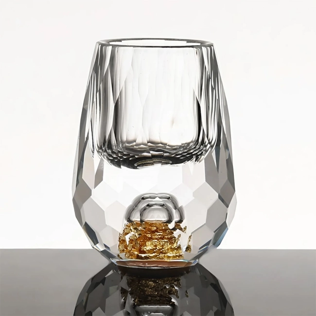 Рюмка на стол